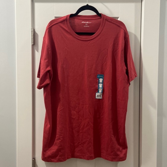 Eddie Bauer mens XL rust red NWT t shirt embroidered logo bottom left side - Picture 1 of 6